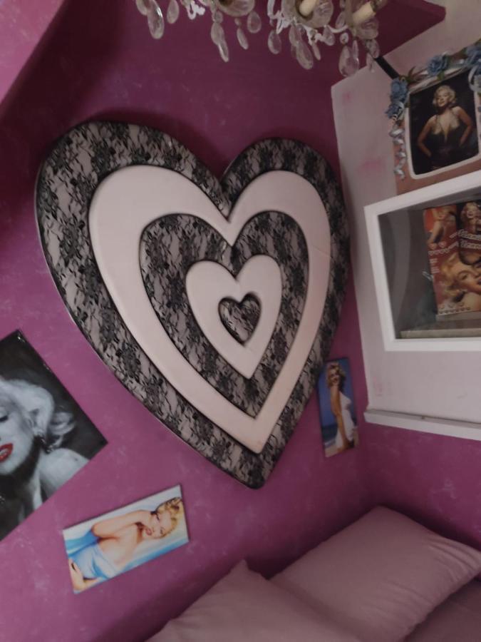 A Room For A Few Hours Or A Few Days คาตาเนีย ภายนอก รูปภาพ